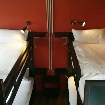 O Hostel